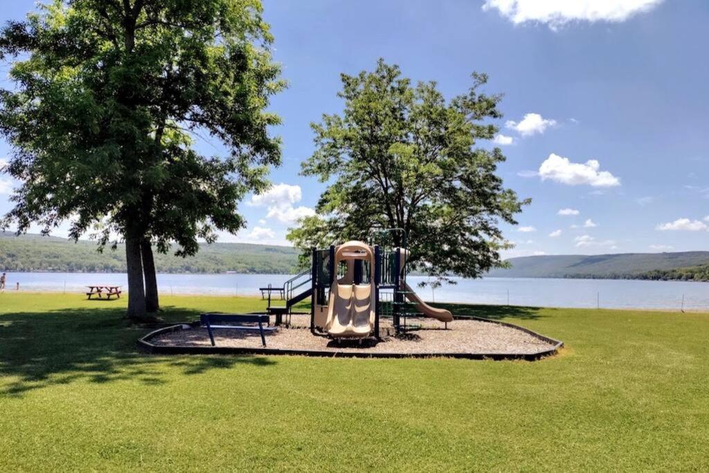 The Modern Forge Ny, Honeoye Lake Екстериор снимка