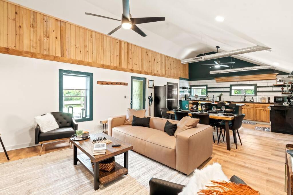 The Modern Forge Ny, Honeoye Lake Екстериор снимка